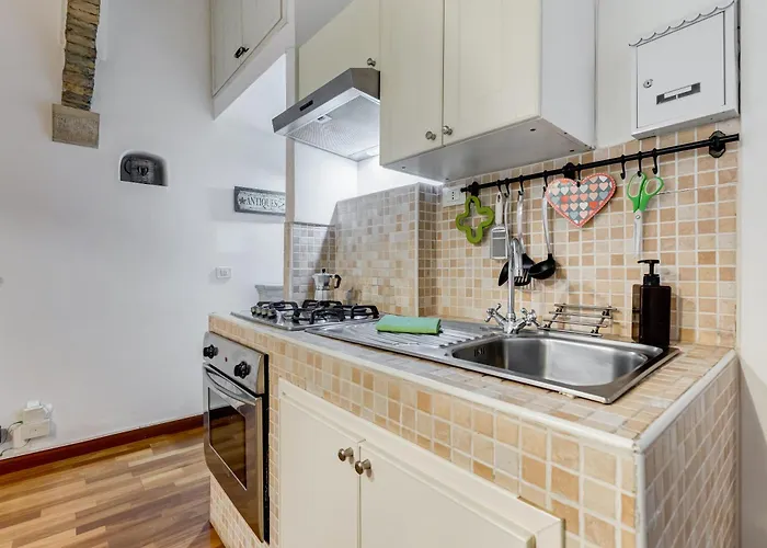 Centro Trastevere Lovely House Διαμέρισμα *